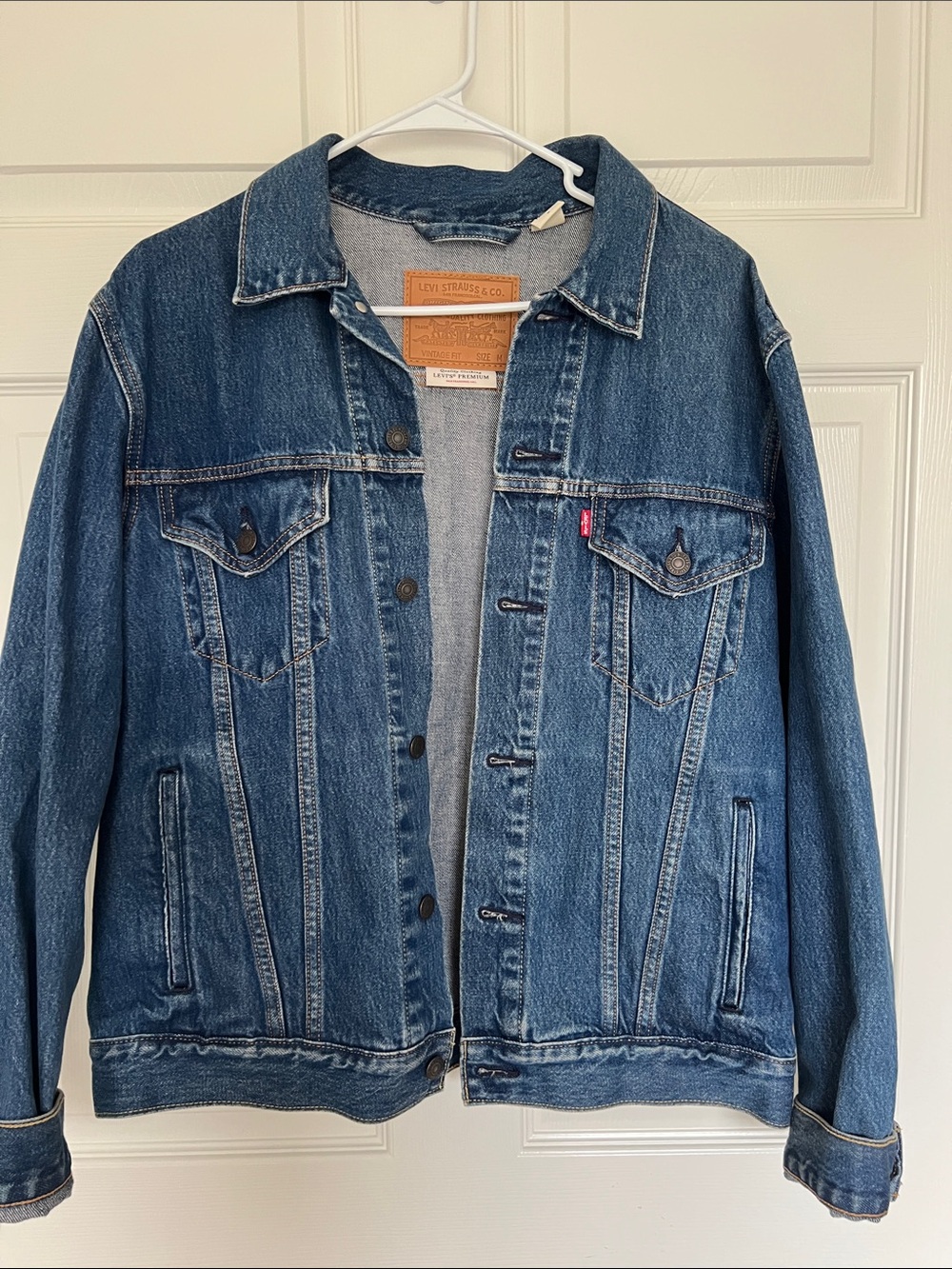 Levi's Vintage-Style Dark Blue Denim Jacket